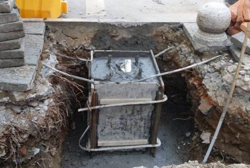 东莞91视频首页照明路灯安装之路灯基础实拍图片