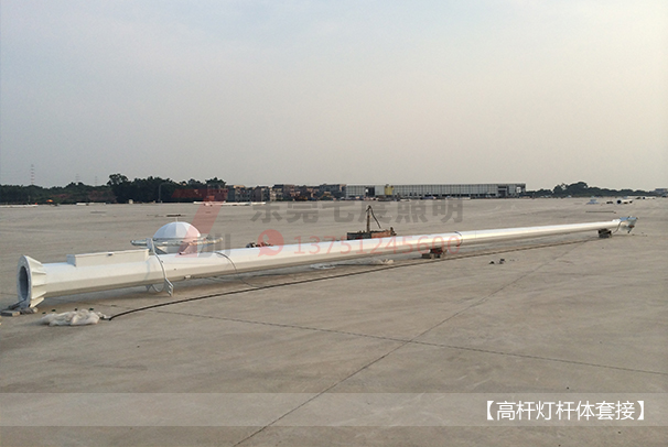 广场自动升降式91视频小黄片杆体套接现场图片